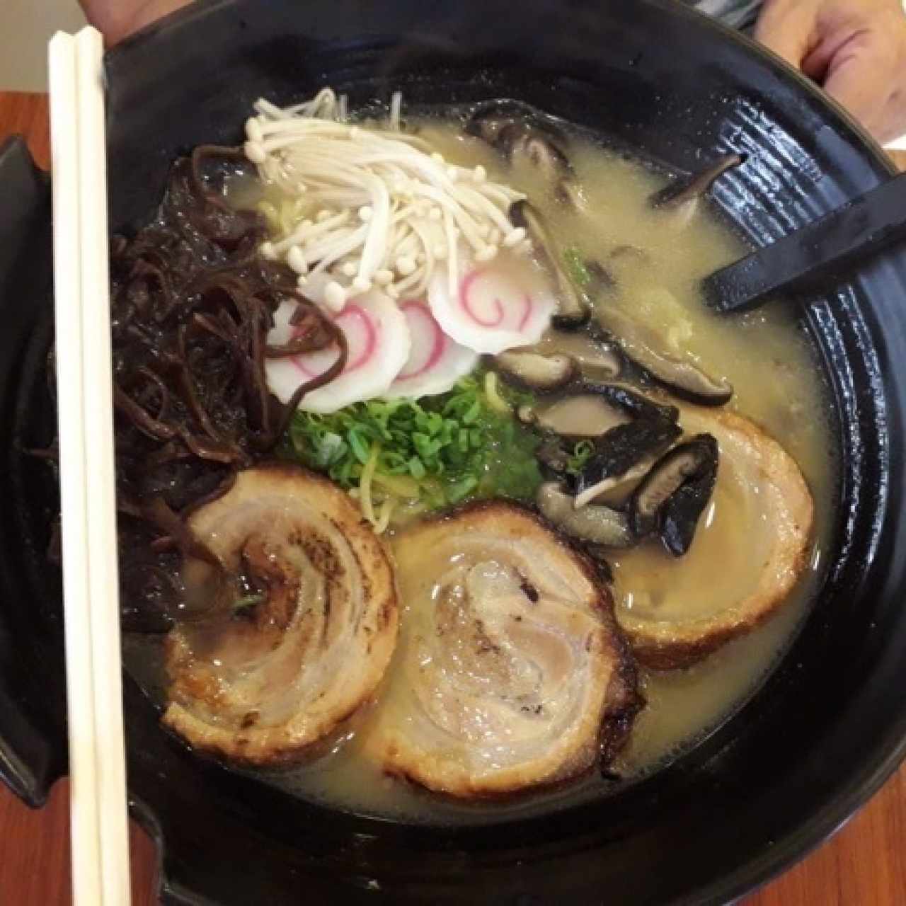 tonkotsu con char siu