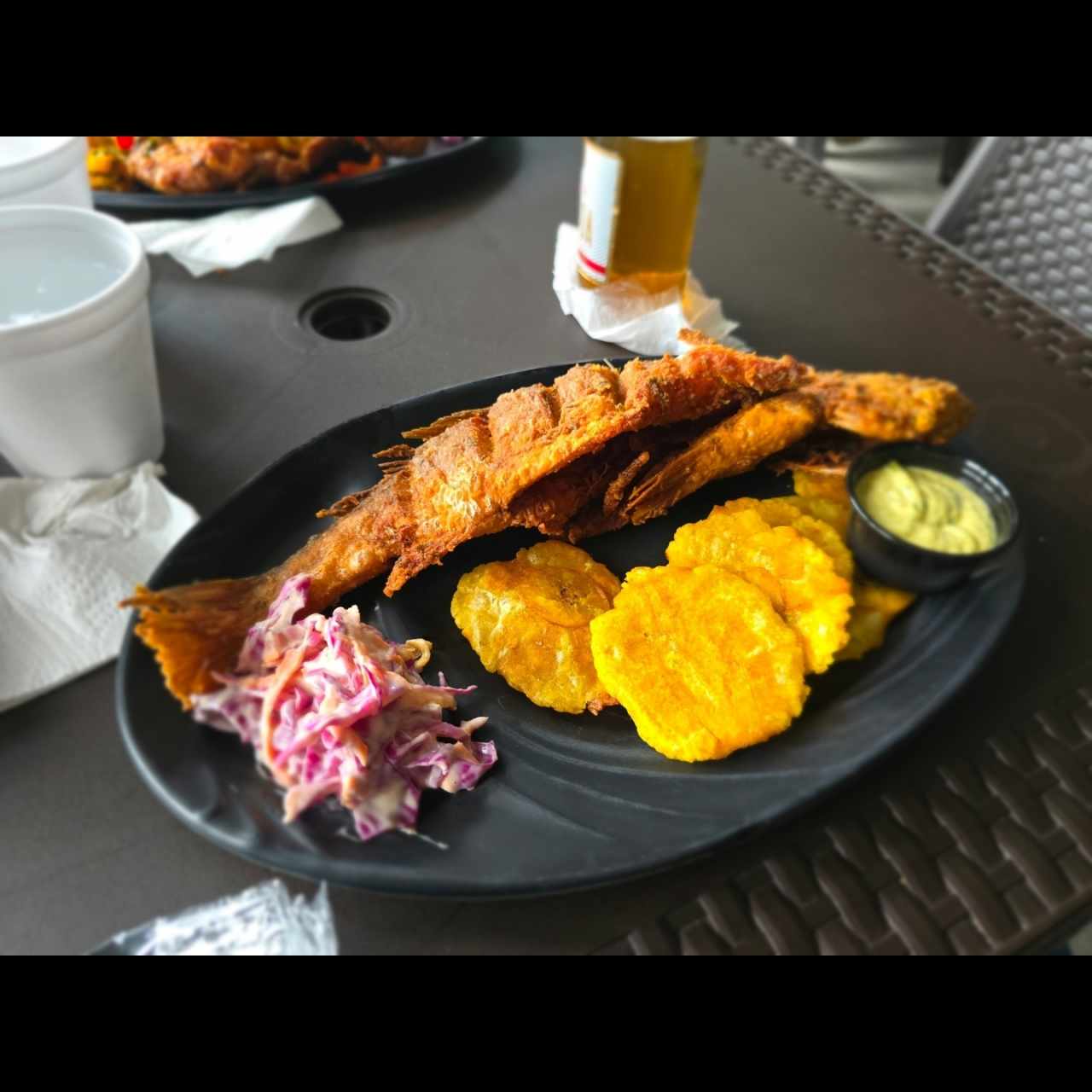 PESCADO ENTERO A LO MACHO