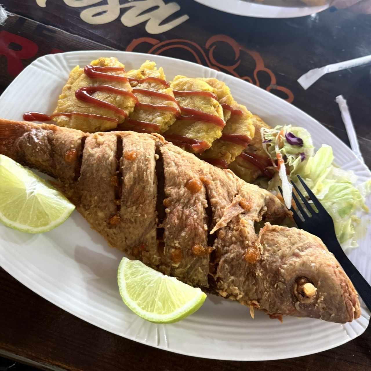 Pargo rojo con patacones