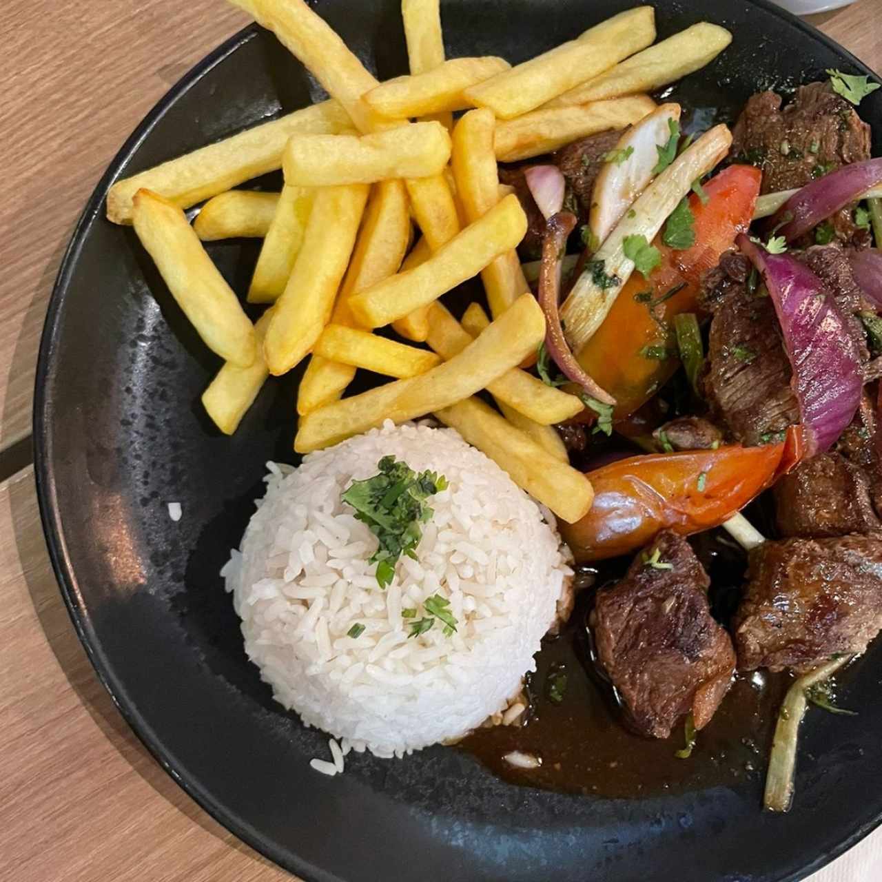 Principales - Lomo Saltado