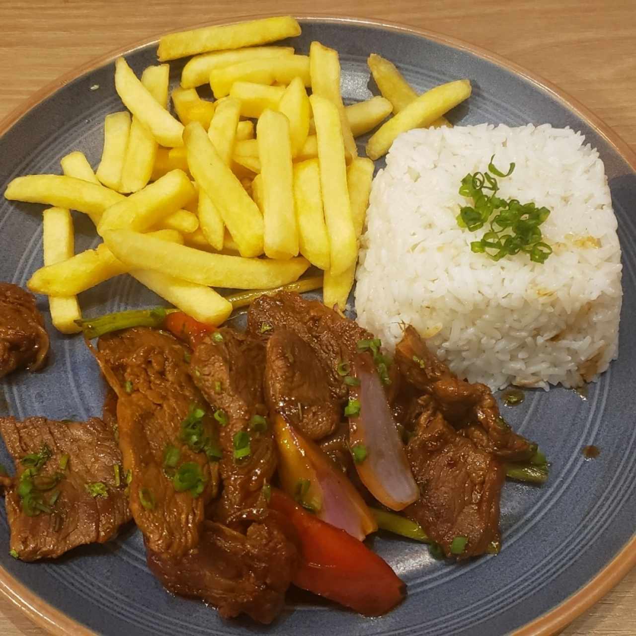 Principales - Lomo Saltado