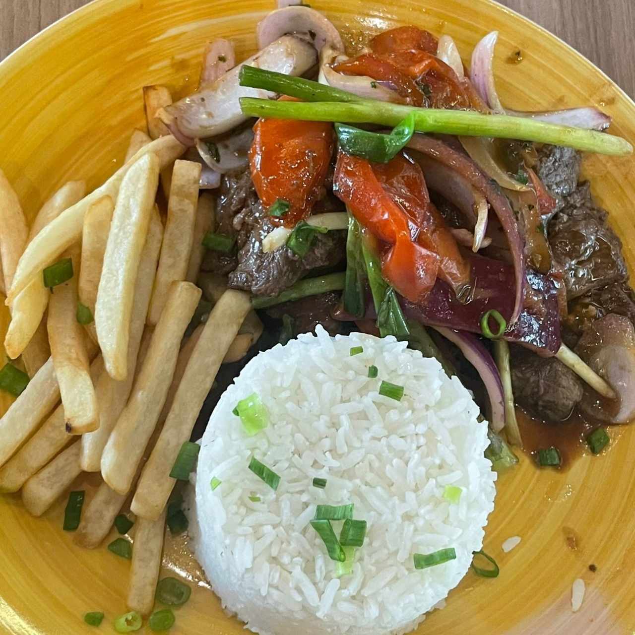 Principales - Lomo Saltado