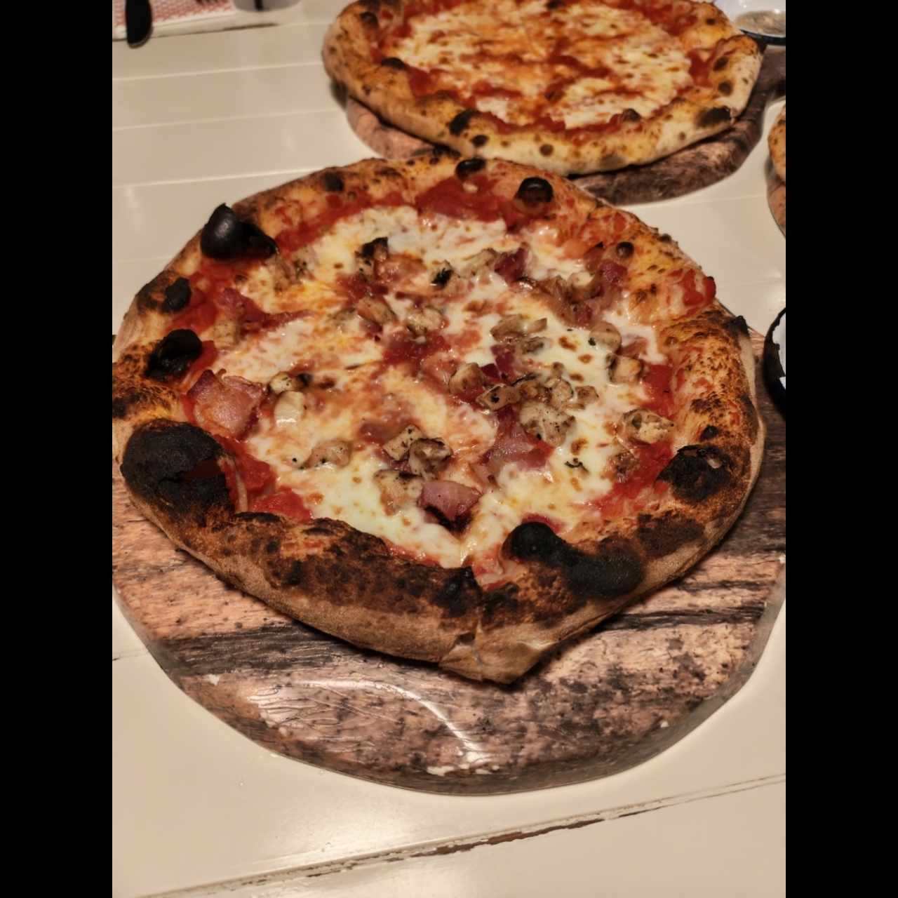 Pizzas Tradicionales - Pizza con Pollo