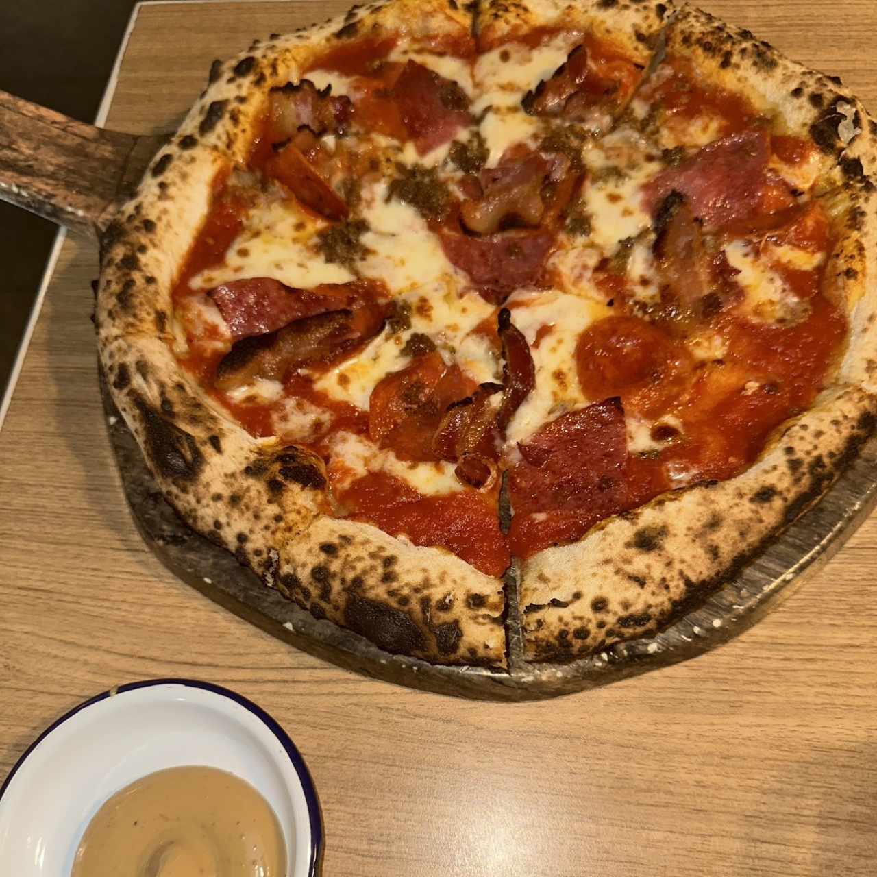 Pizzas Tradicionales - Pizza Carnivor