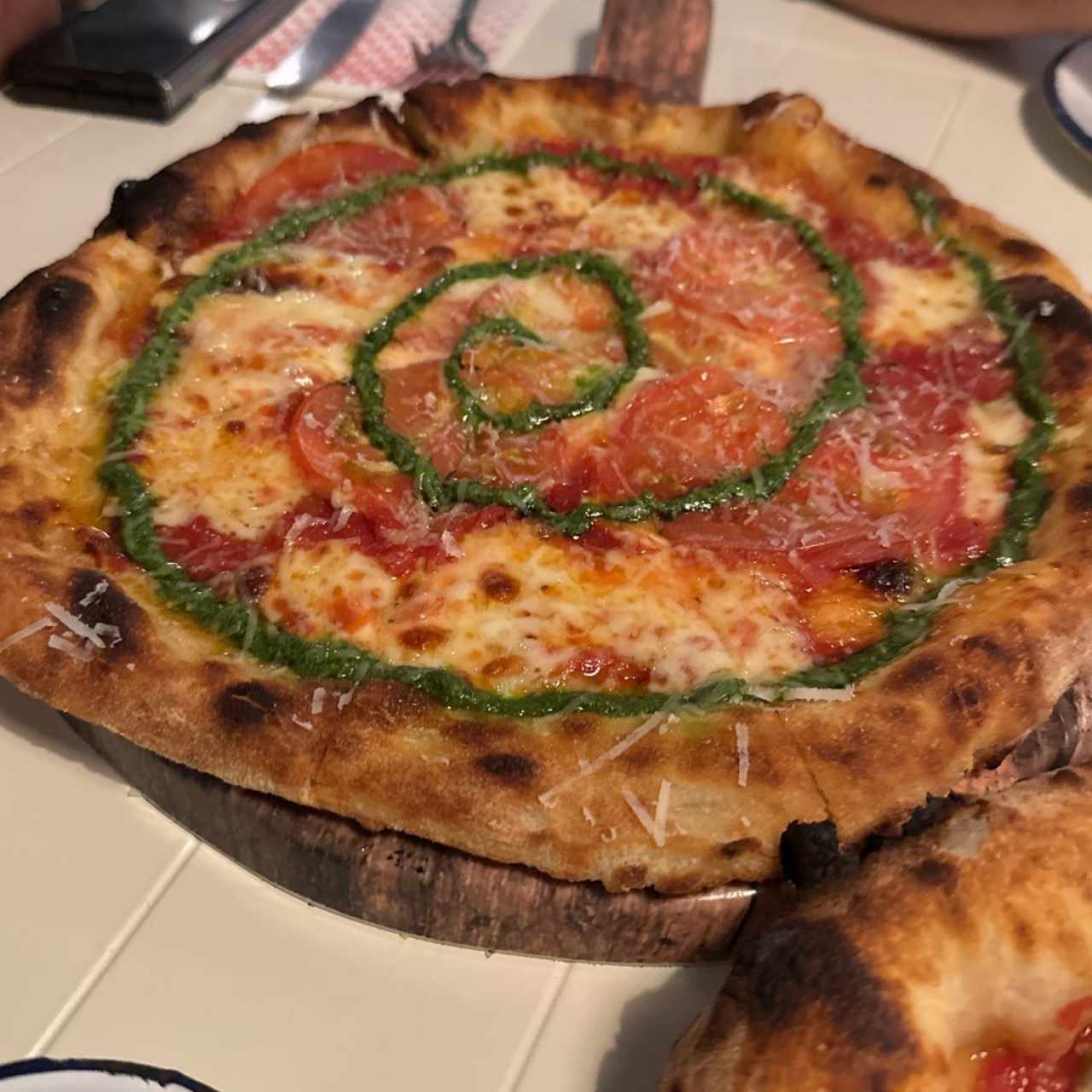 Pizzas Tradicionales - Pizza Caprese