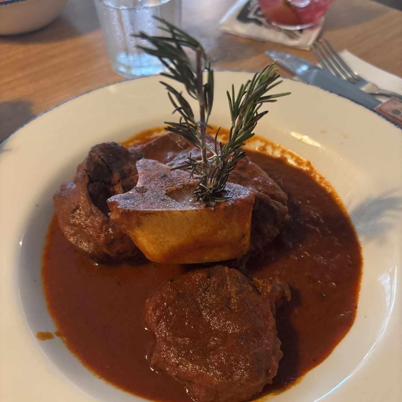 Secondi Piatti - Ossobuco