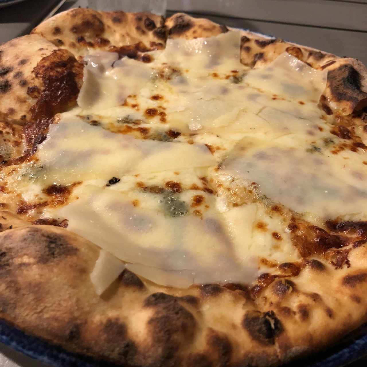 Piezas Tradicionales - Pizza Quattro Formaggi