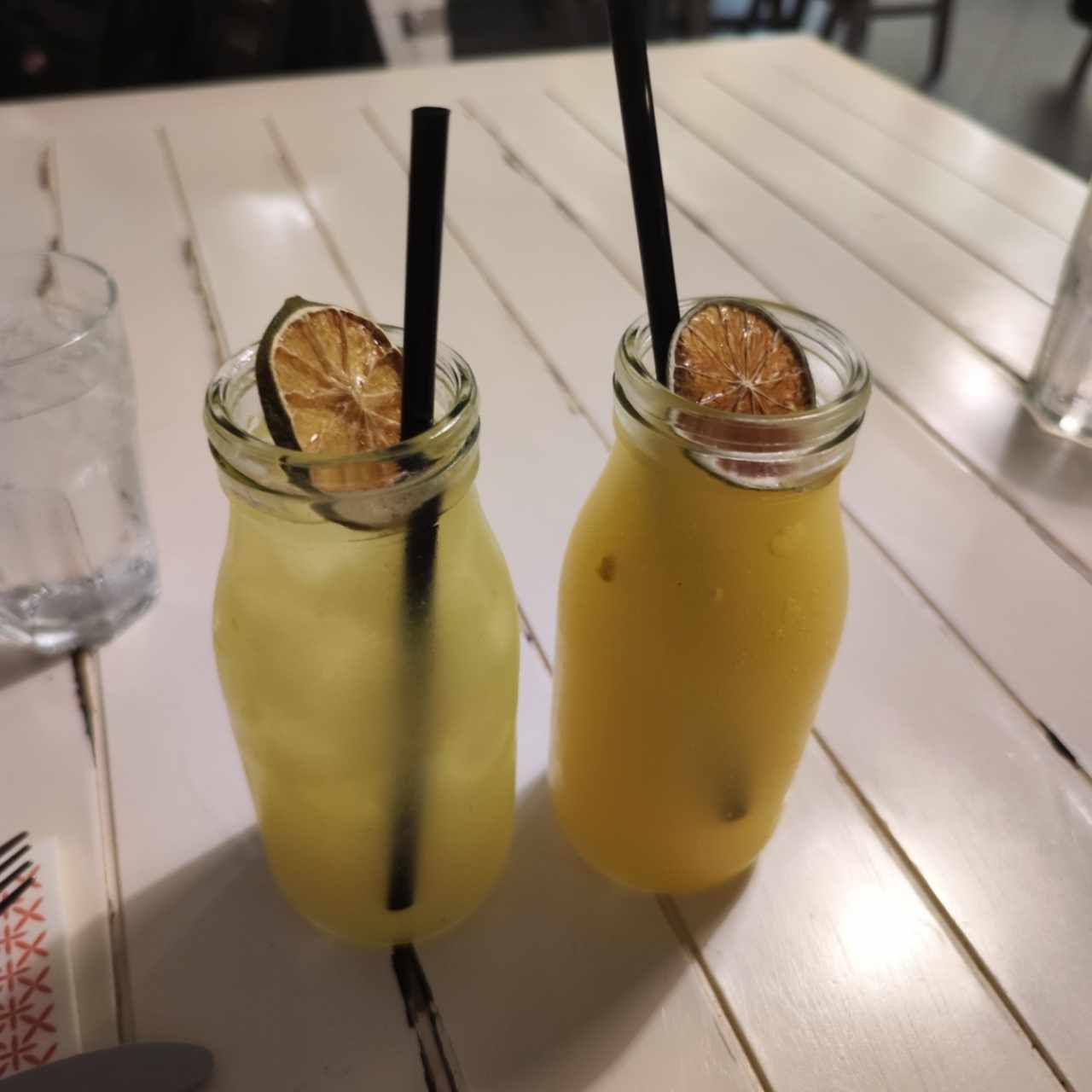 jugo de piña y maracuyá 