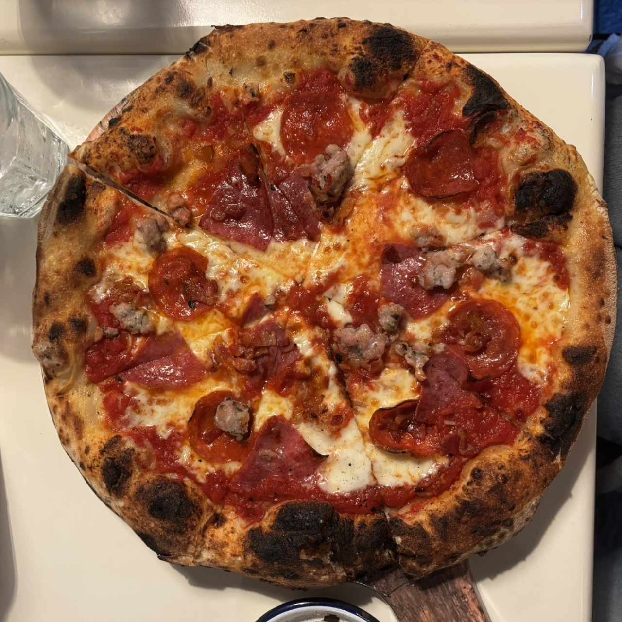 Pizzas Tradicionales - Pizza Carnivor