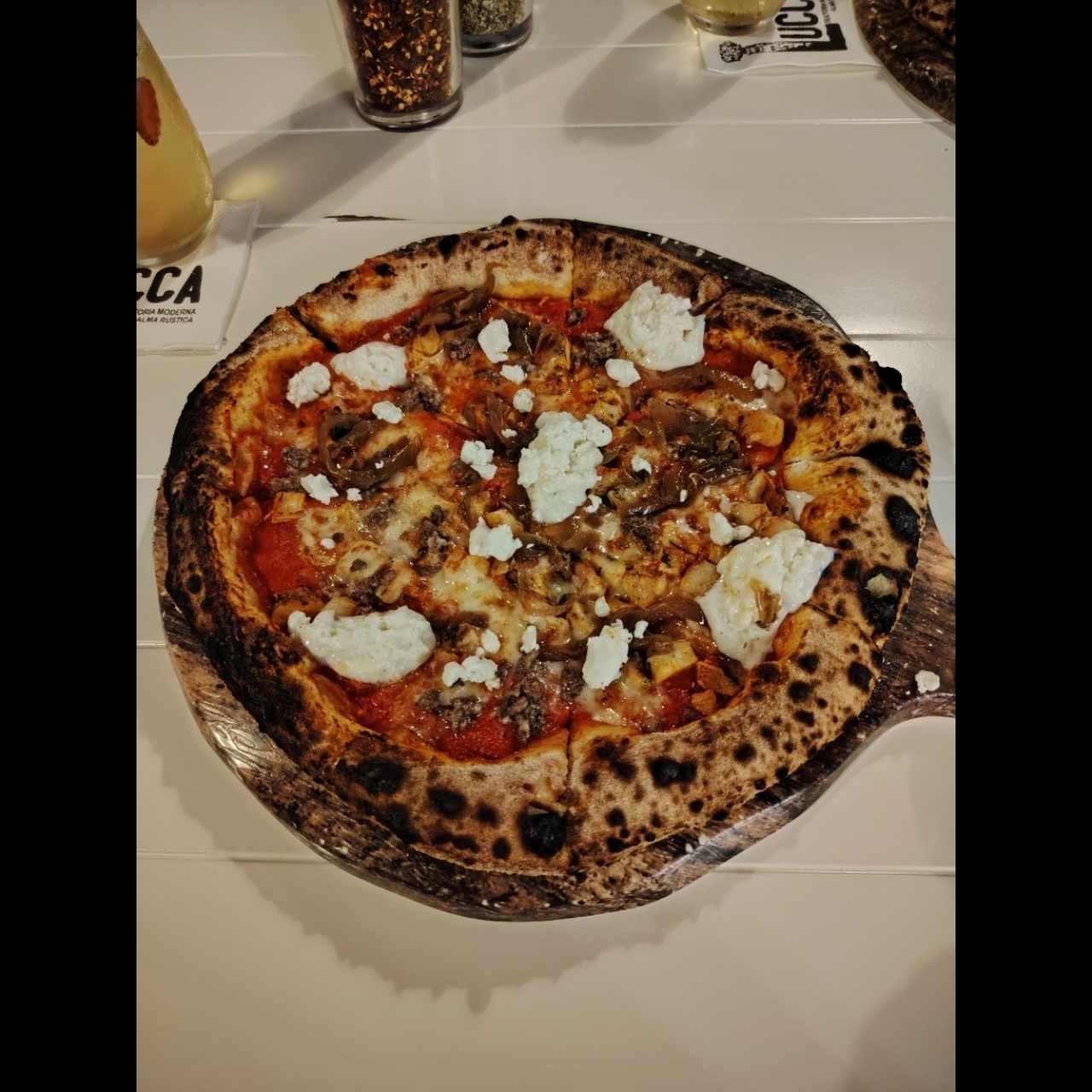Pizzas Extraordinarias - Pizza La Centrale