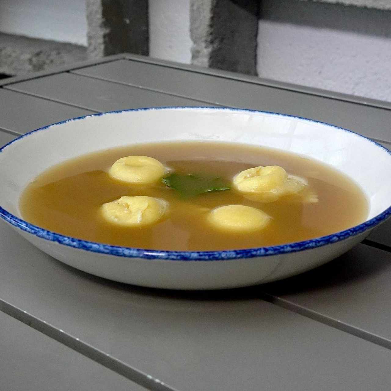 Tortelloni In Brodo
