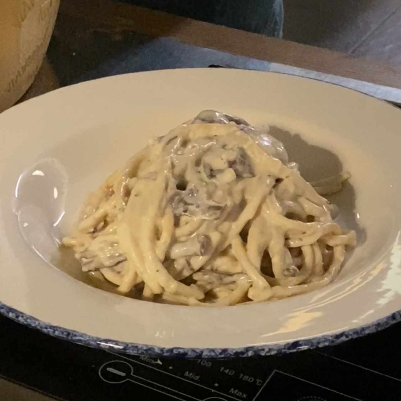 Rigatoni Ni Carbonara Ni Alfredo