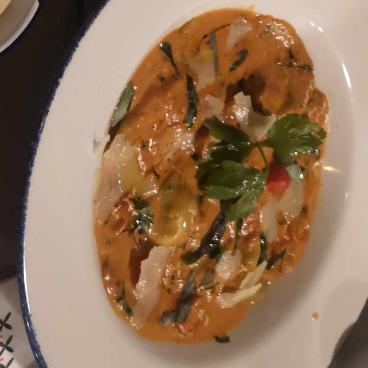raviolis rellenos de queso cabra