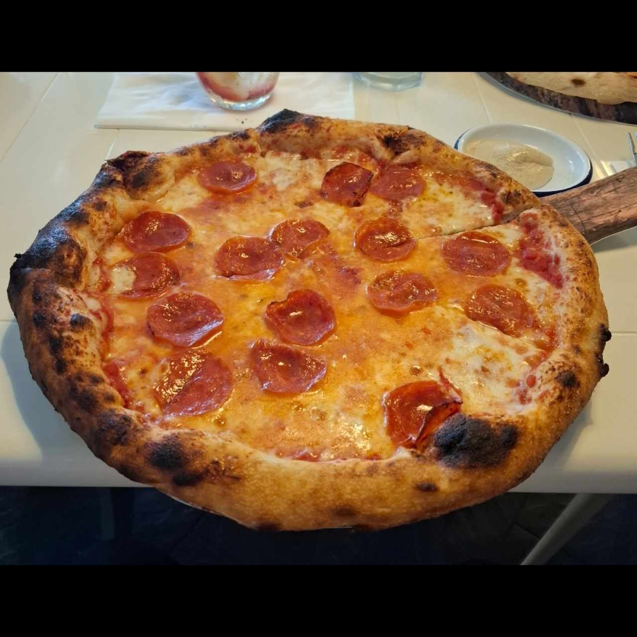 Pizzas Tradicionales - Pizza American Pepperoni con doble queso!!