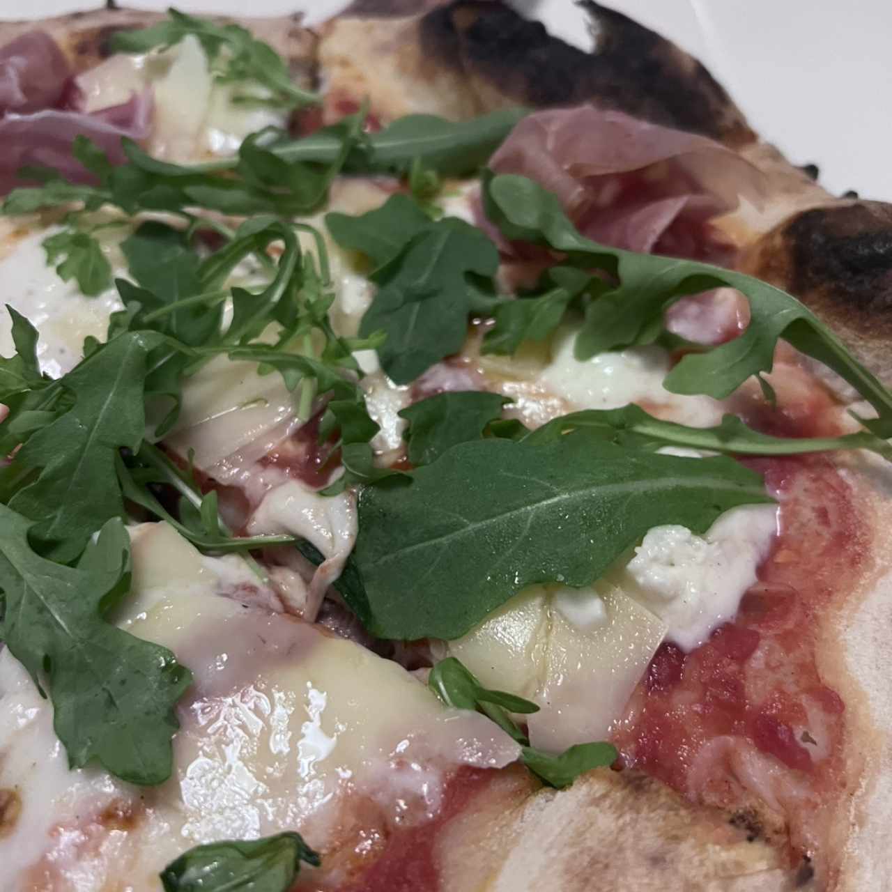 Pizzas Tradicionales - Pizza Prosciutto Funghi