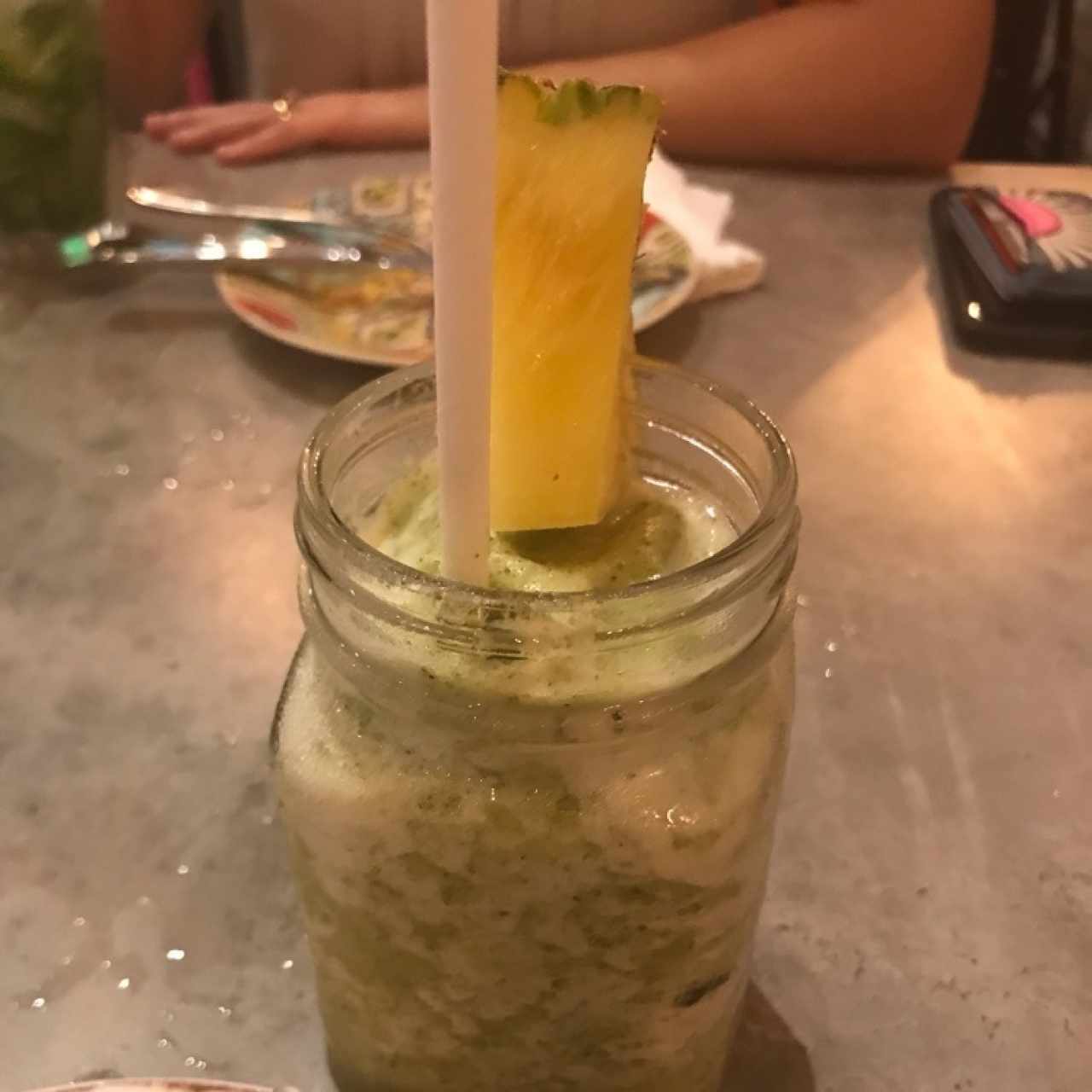 piña con albahaca 