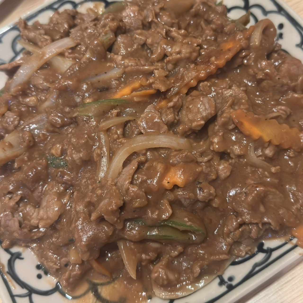 Carne de res a la pimienta