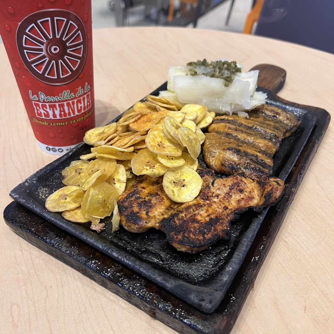 pollo y carne