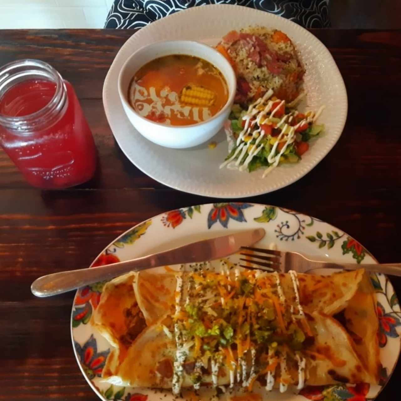 Blini de Carne queso y hongos y un menú ejecutivo 