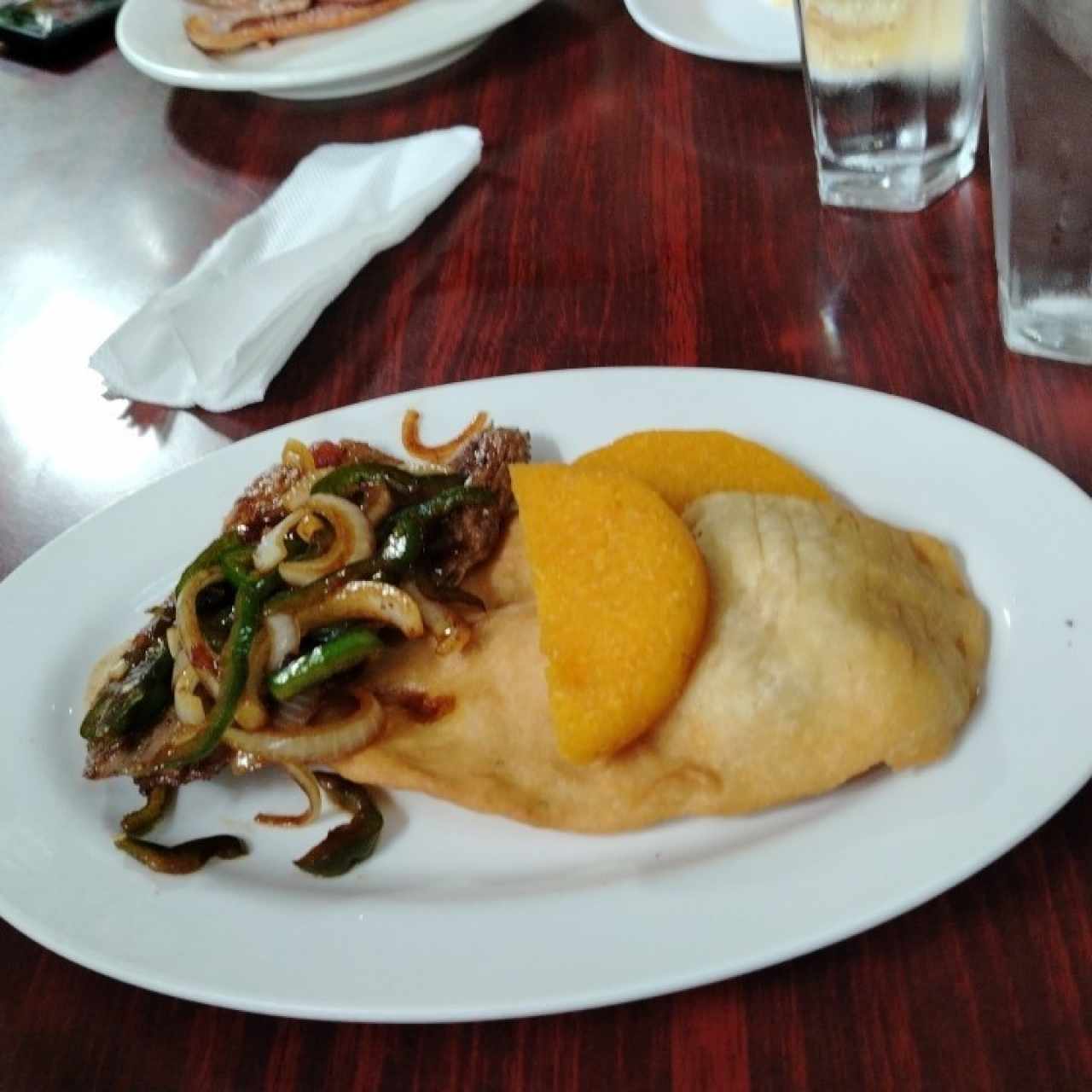 Bistec de Carne y Tortilla