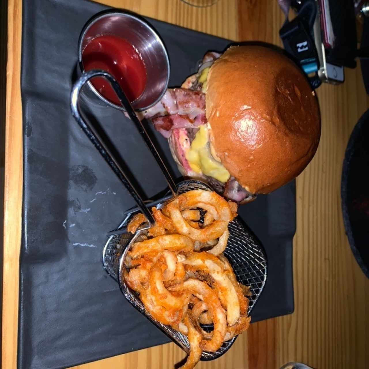 BURGERS - BURGER MALO