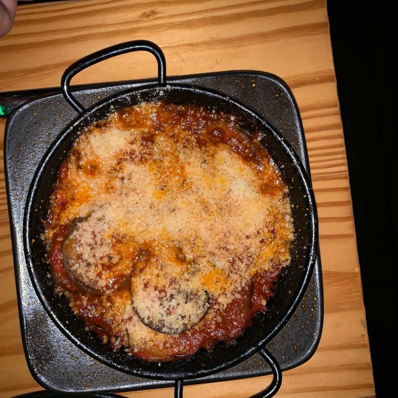 BERENJENAS ENTOMATADAS A LA NONNA