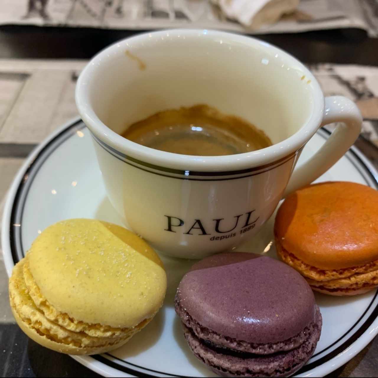 café