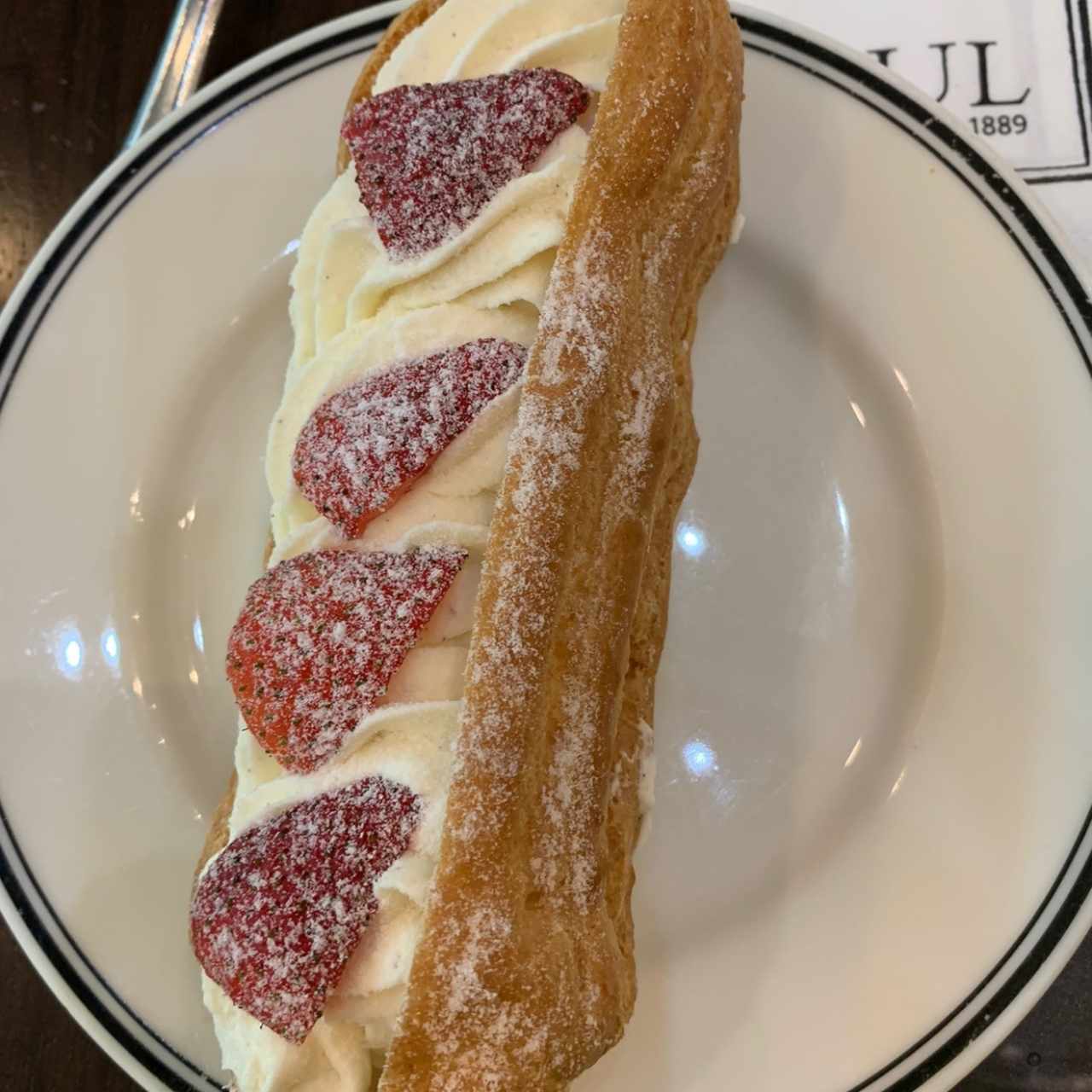 Eclairs