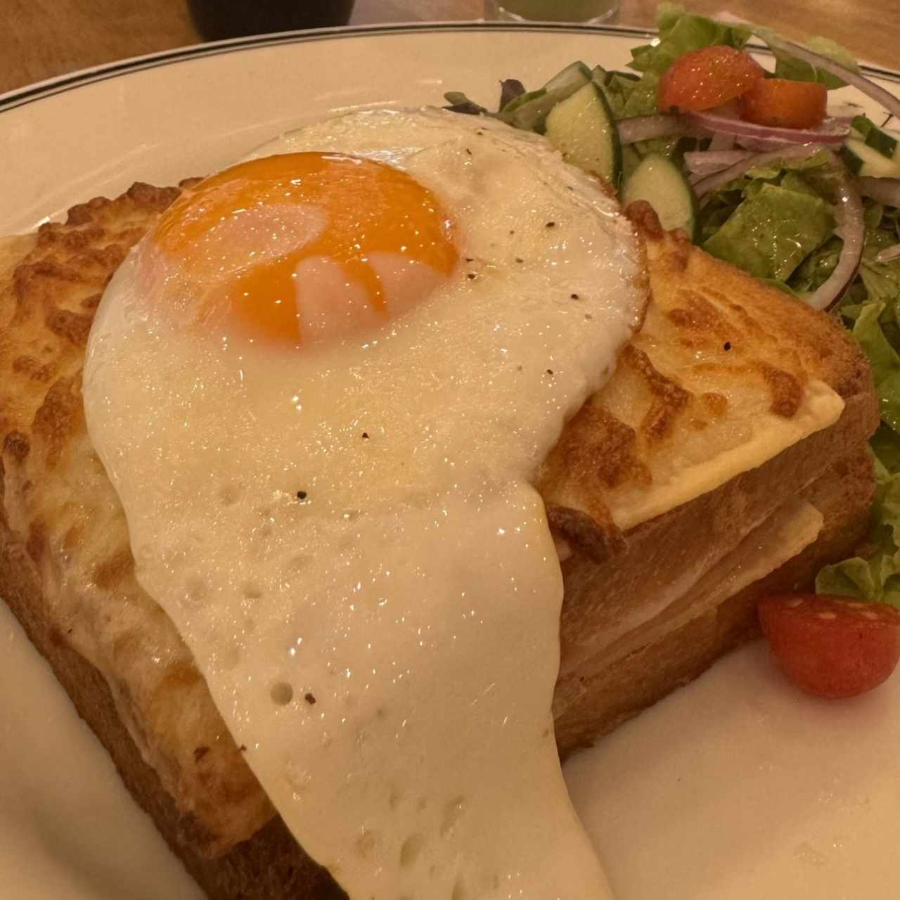 Oeufs Bénédictine au Jambon Fumé
