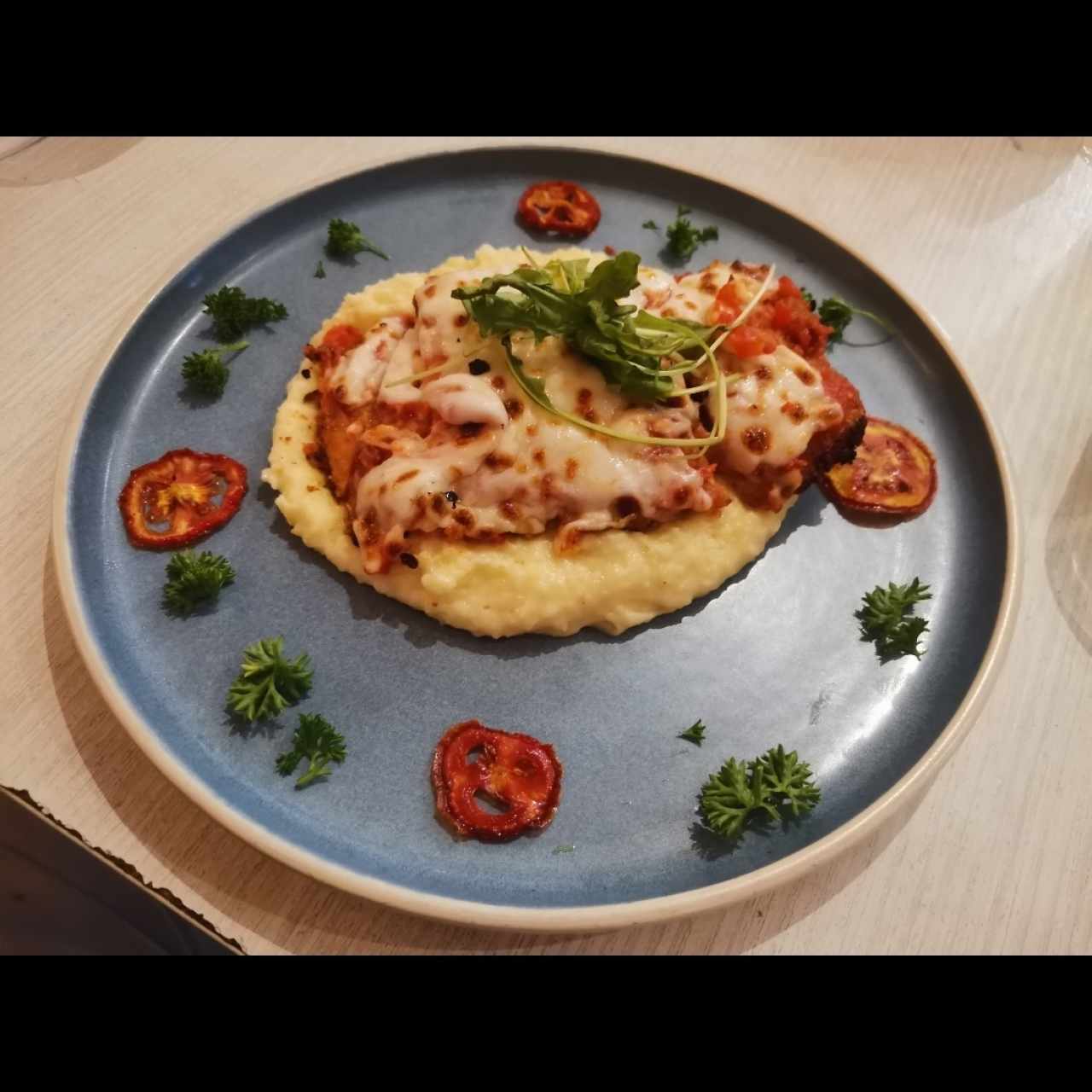 Platos Fuertes - Milanesa Napolitana