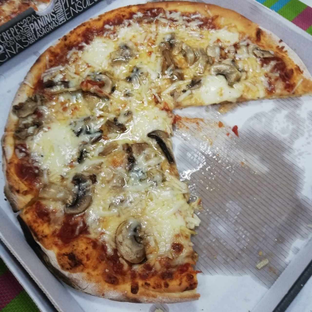Pizza de hongos