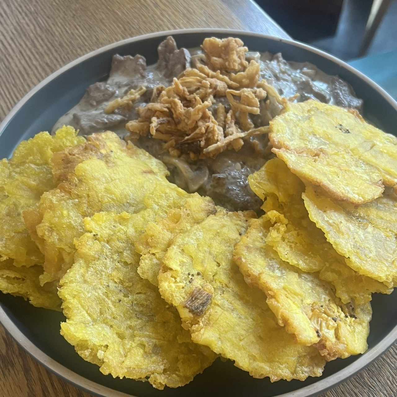 Crema de lentejas con carne de res