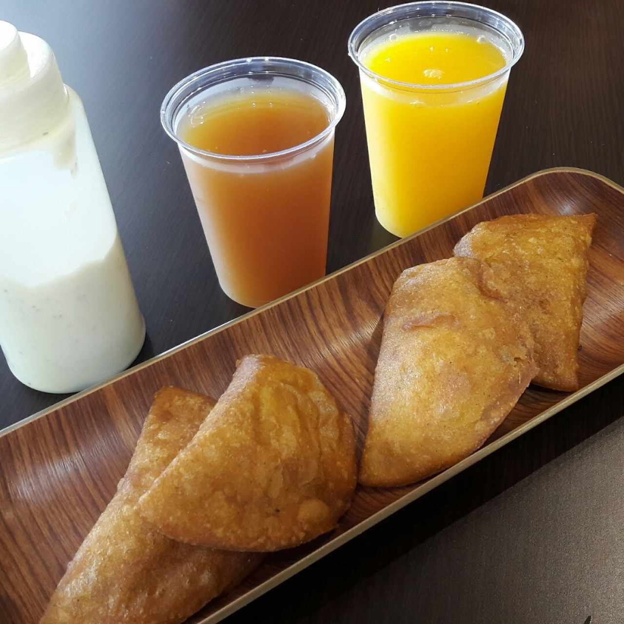 empanadas y jugos