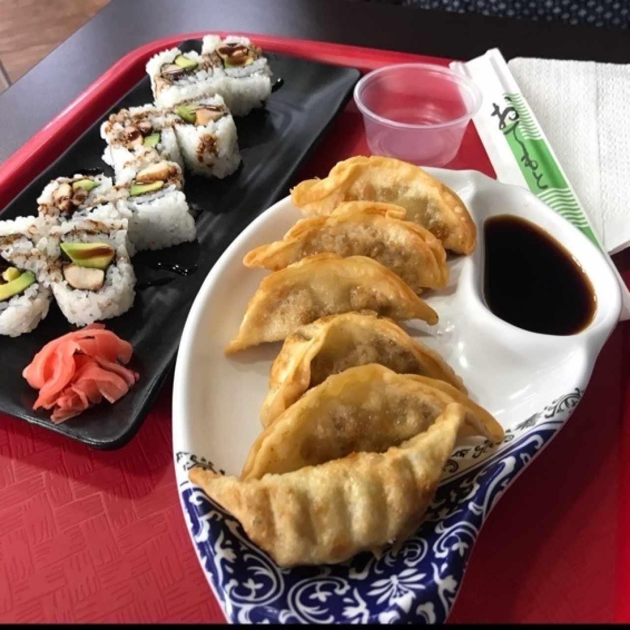 rollos y gyozas