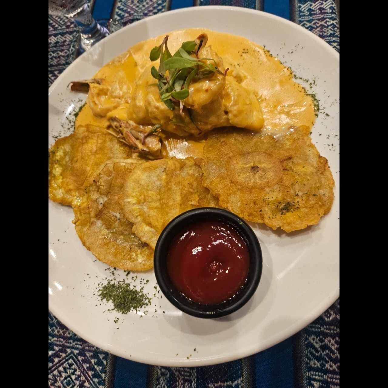 Corvina Rellena de Camarones