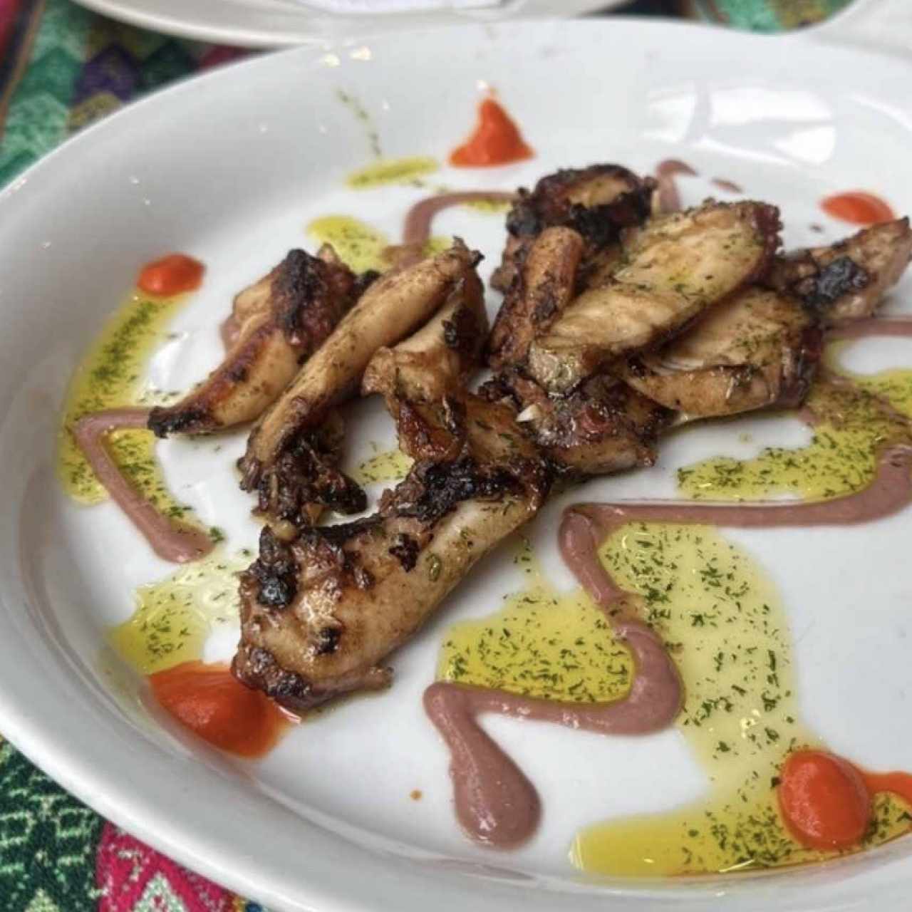 Entradas Calientes - Pulpo al Carbón