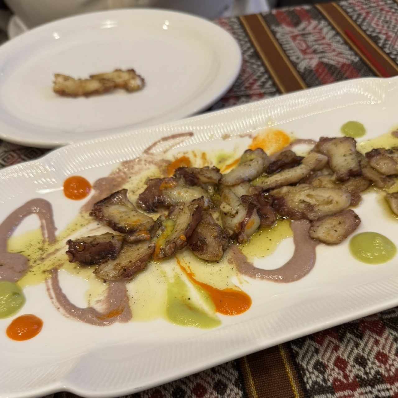 Entradas Calientes - Pulpo al Carbón