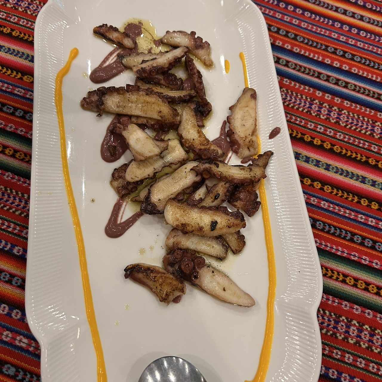 Entradas Calientes - Pulpo al Carbón