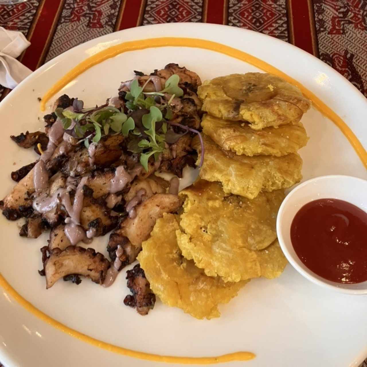 Entradas Calientes - Pulpo al Carbón
