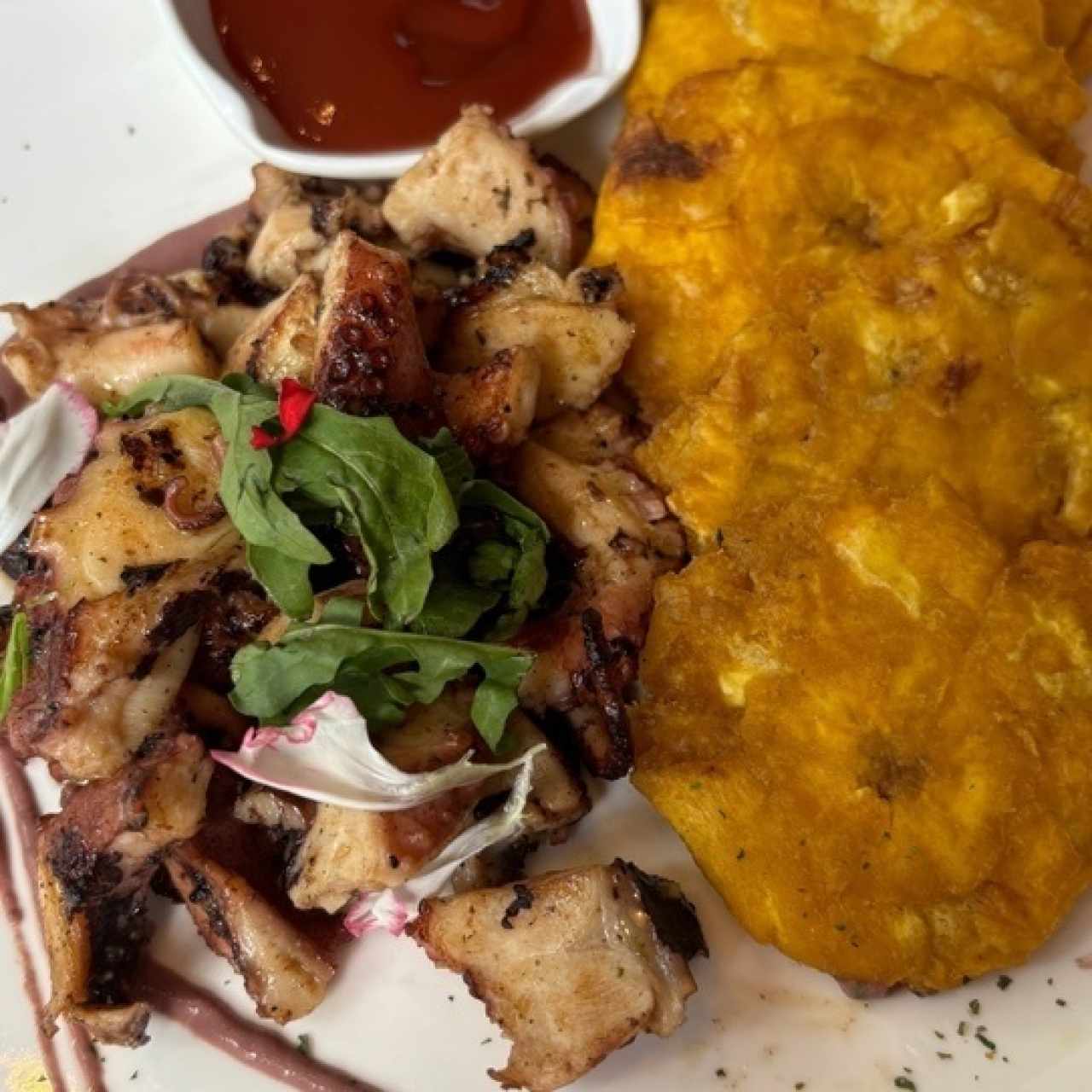 Entradas Calientes - Pulpo al Carbón