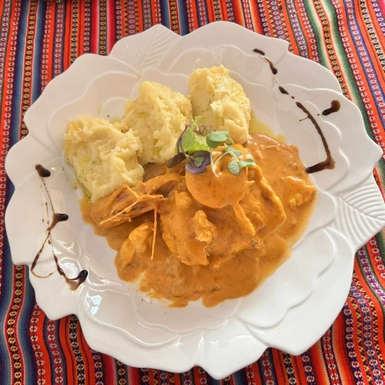 Corvina rellena de langostinos 