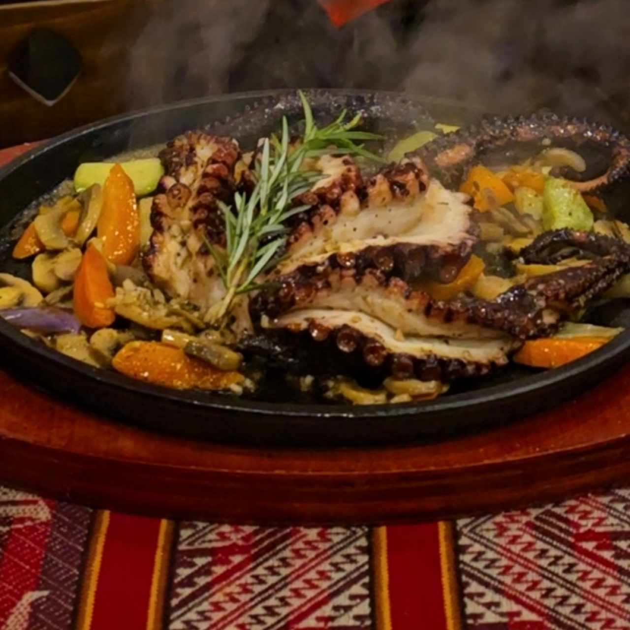 Pulpo Entero Al Carbon