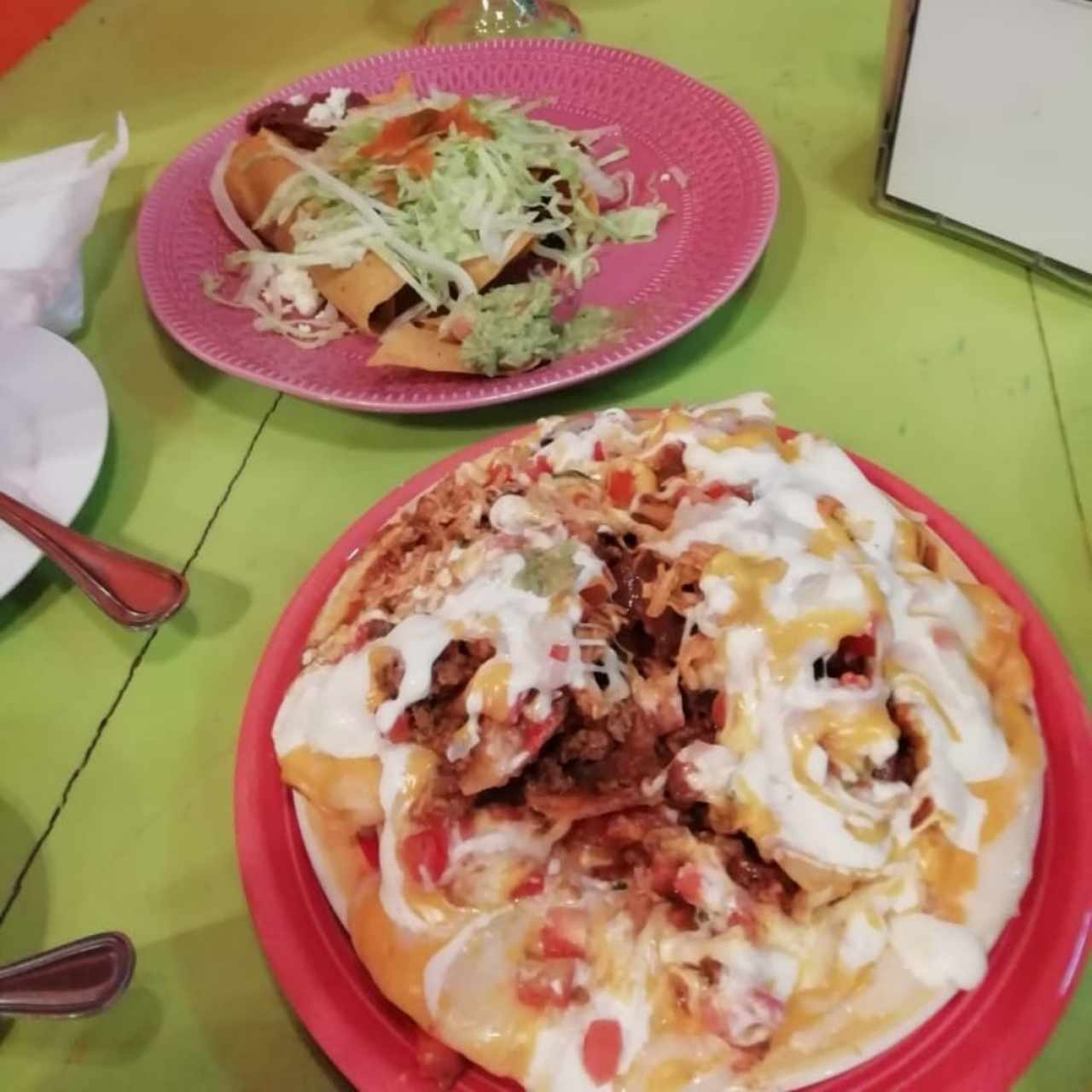 nachos mini y tacos mixtos