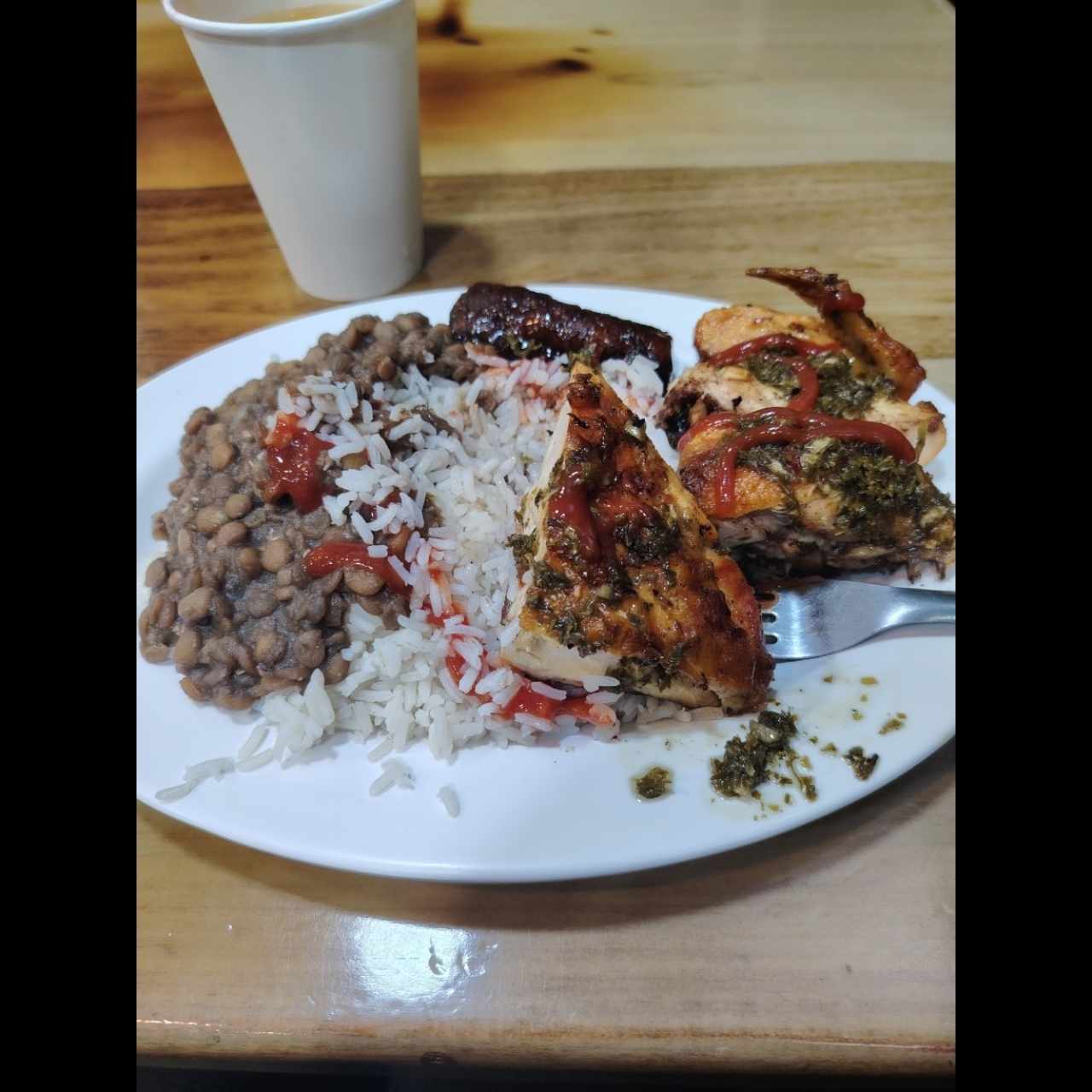 Pollo, asado, arroz, lentejas