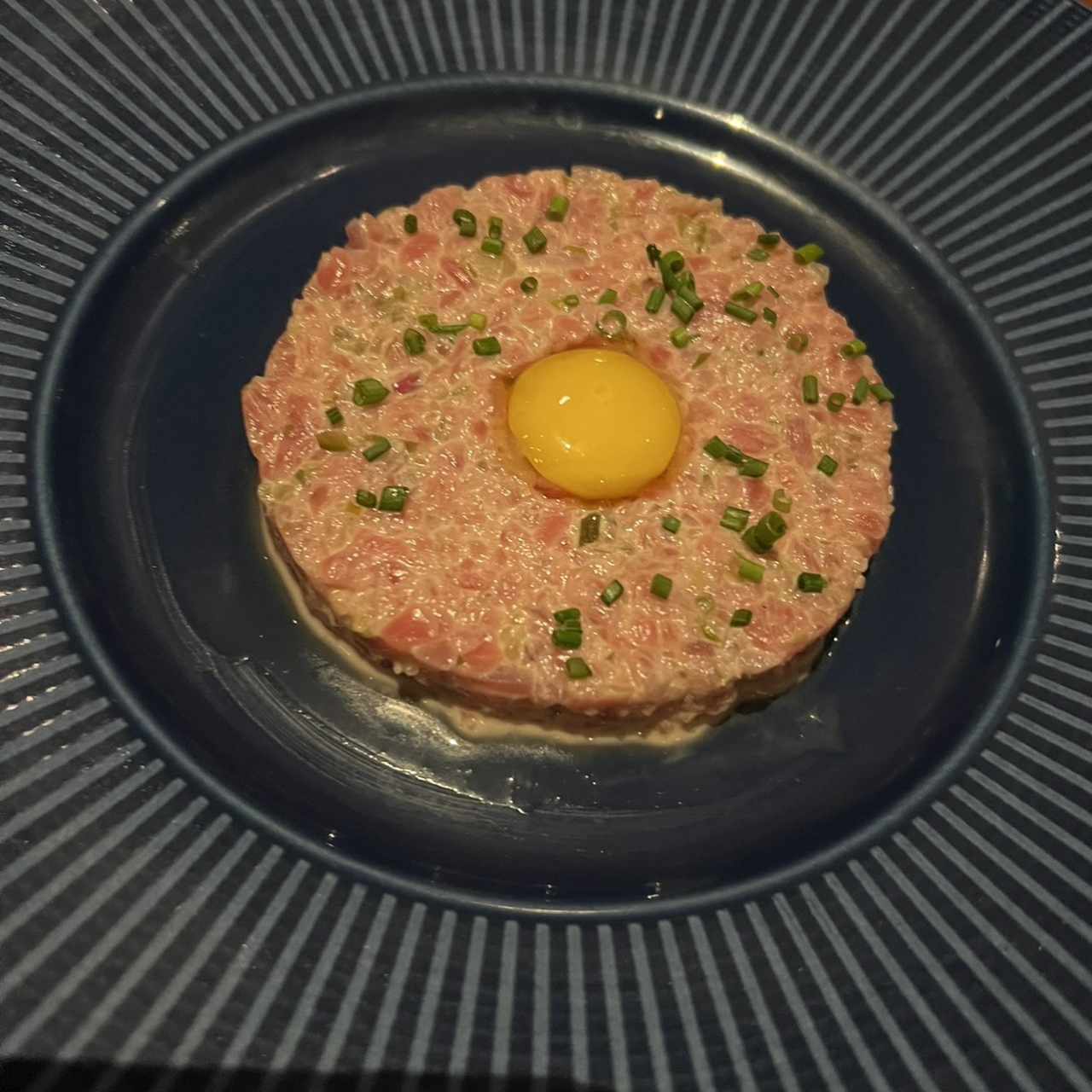 Las Entradas - Steak Tartar