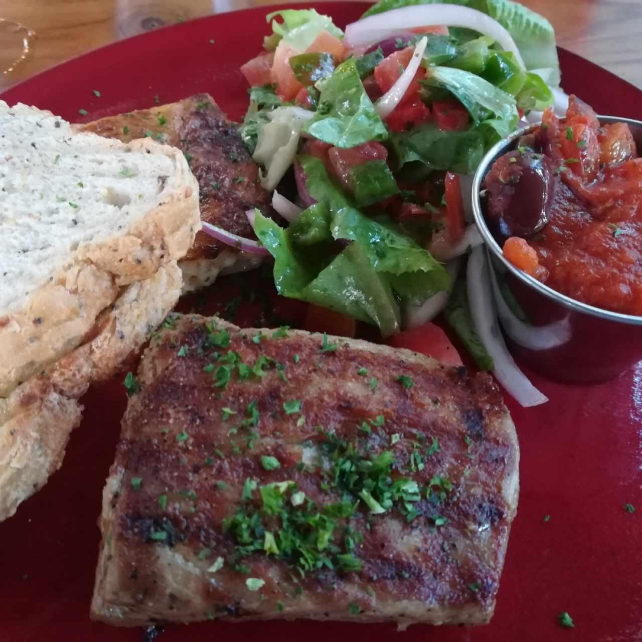 atún con salsa provenzal
