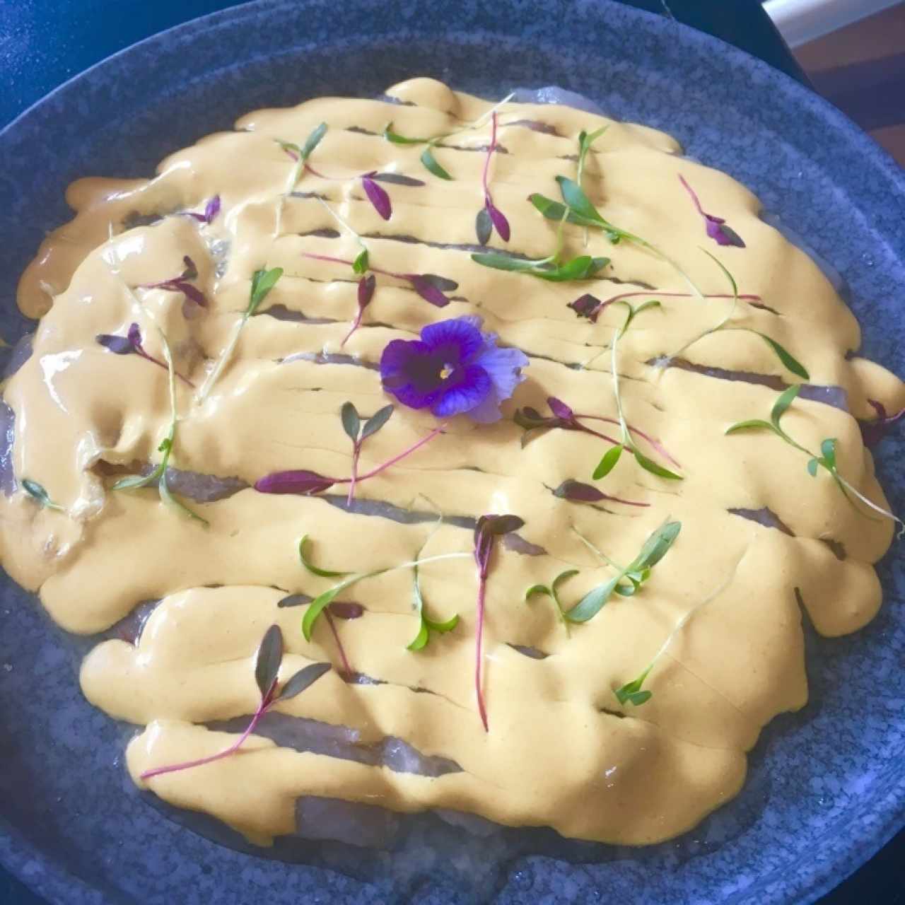 Tiradito en salsa rocoto