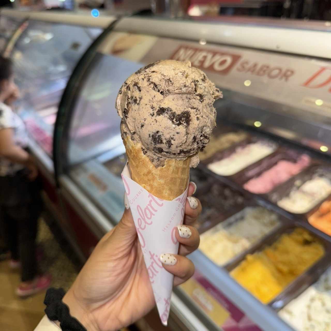 Cono de Cookies and Cream