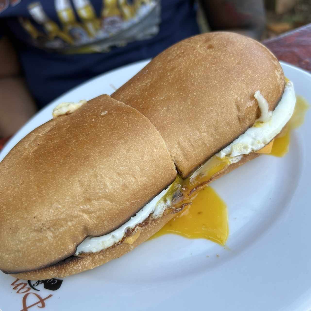 Emparedado de Huevo y jamón