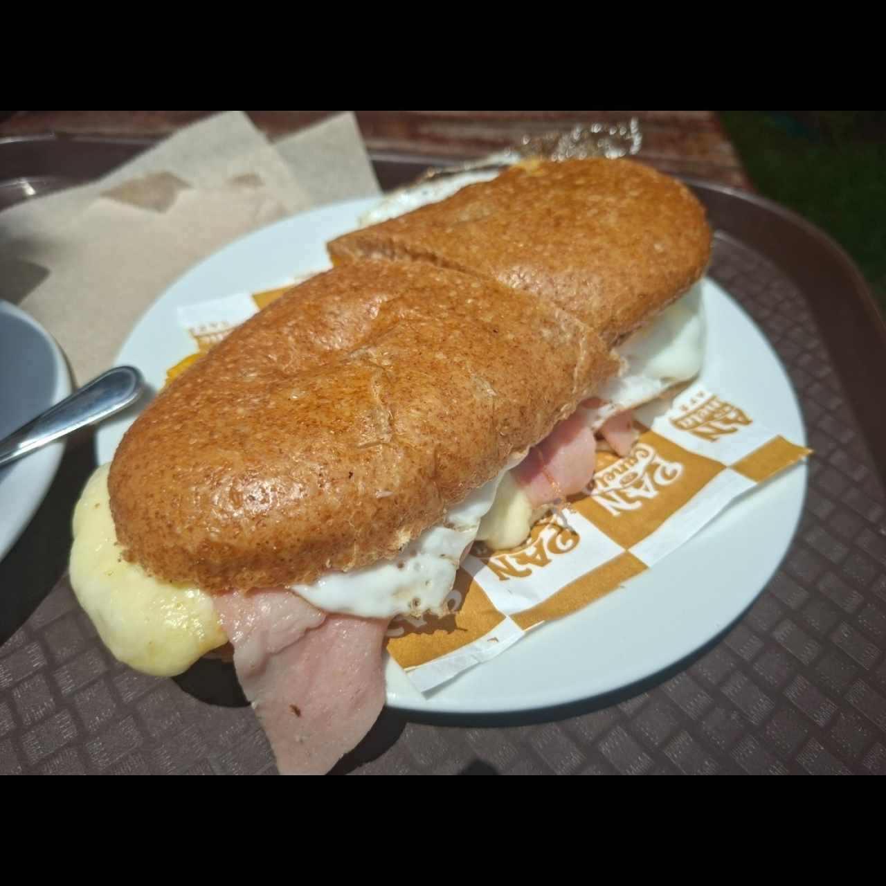 Emparedado de Huevo y jamón